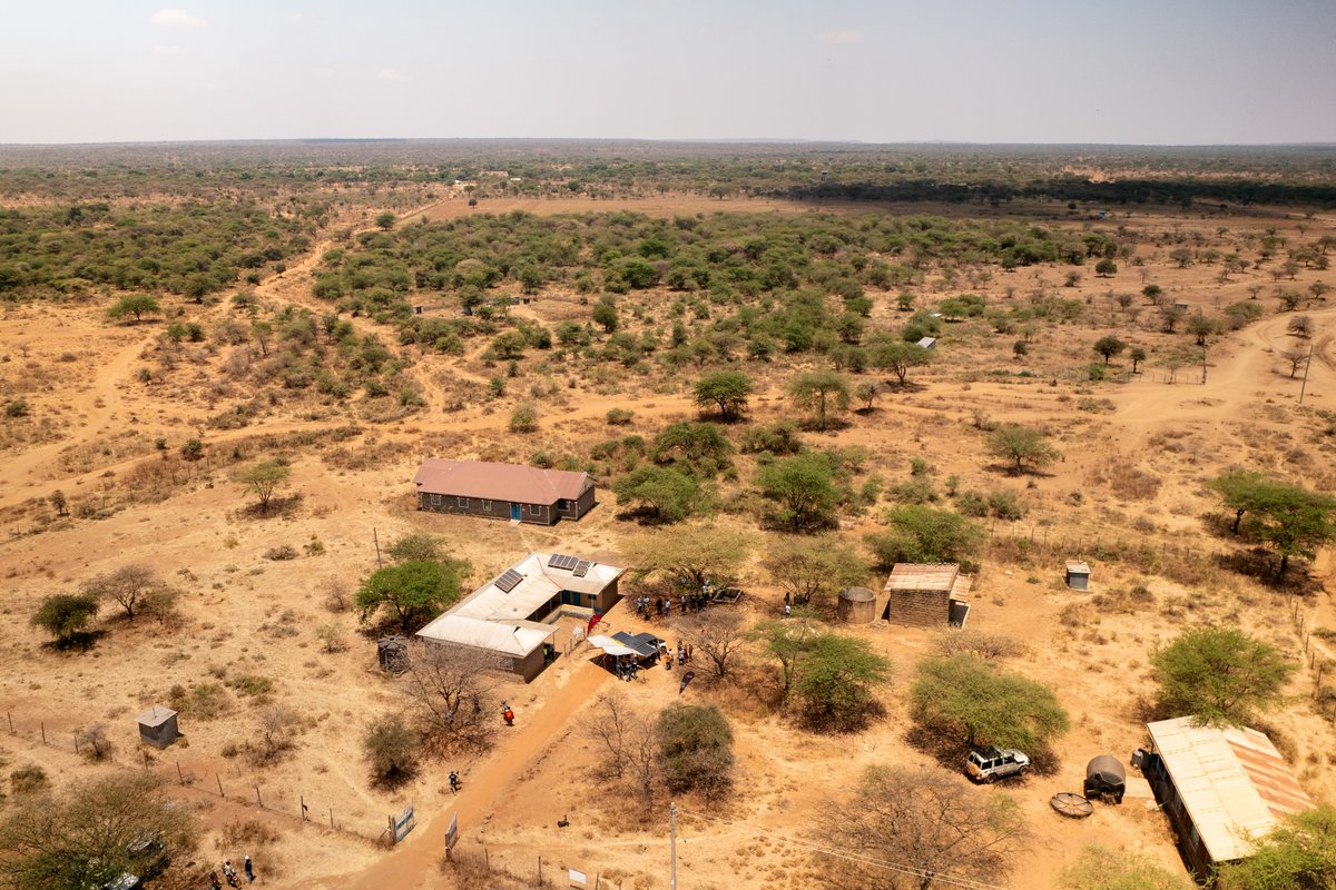 SolarEHV's tweet photo. Today Stella Juva faced her toughest test yet. To reach a remote dispensary in Mosiro, our solar powered ambulance had to drive three hours from the nearest town, entirely over rough off road terrain.

📷: Bart van Overbeeke https://t.co/YAZAK34Rt3