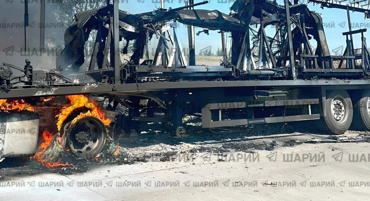 anatoliisharii's tweet photo. Boryspil near Kyiv was attacked with Iskander missiles, with a truck parking lot coming under fire.

Initially, it was claimed that the missiles had struck civilian facilities.

The trucks were said to have been used to deliver food.

People were killed.

The Kyiv regional State Emergency Service (SES) foolishly published photographs showing that launch systems for long-range UAVs had been concealed inside the trucks.

The photos were later removed from all Ukrainian publications.

Civilians were killed in the strike on the vehicle parking lot. They did not know what was inside the trucks…