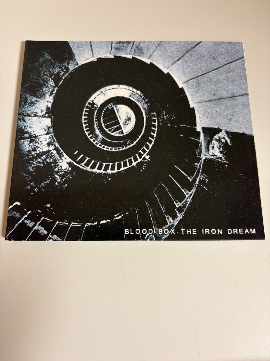 HedorahTribe's tweet photo. Blood Box - The Iron Dream 

Eibon Records - BLO047 

#BloodBox 
#DarkAmbient 
#Experimental 
#Electronic https://t.co/nRHaS8gJ24
