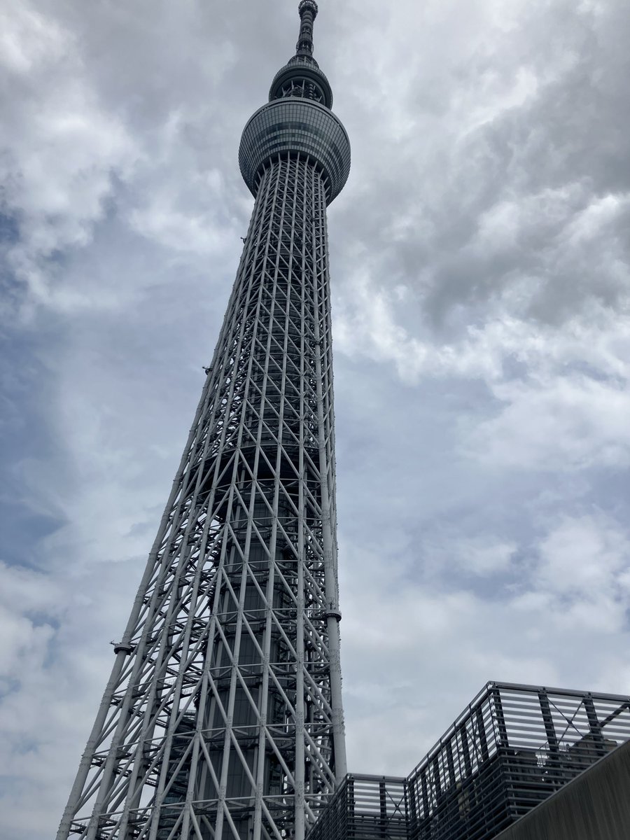 ayame_kagami_31's tweet photo. 遅刻しました
寝坊です https://t.co/9lQfM7cjCx