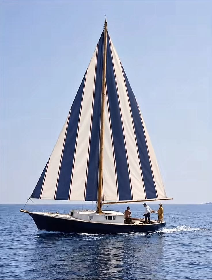 LuxLifestyleLab's tweet photo. Luxury is not owning the biggest yacht.

It’s having nowhere you need to be when the wind changes. https://t.co/bN5rrCxwze