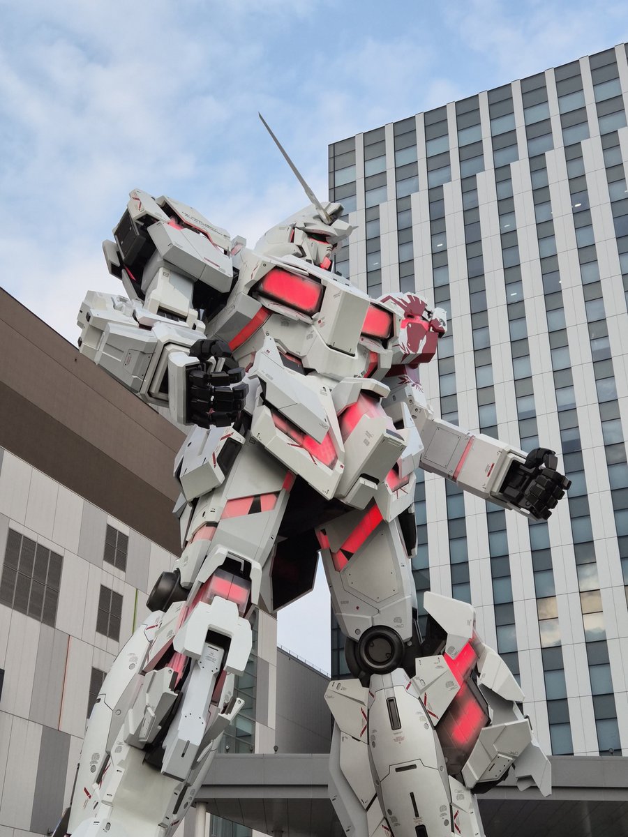 b3ksse's tweet photo. ガンダム見に来た https://t.co/V10JCtUoPC