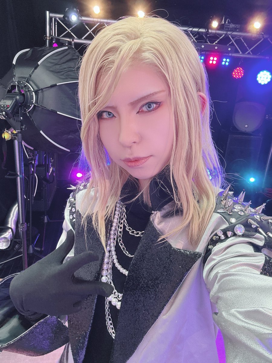 ma_aaaaaaaa's tweet photo. 本日は四つ葉さんに個撮してもらってきました🩵カミュちゃんタブナイエンパイアとアイスピエロ🥳
撮影楽しかったです✨️またよろしくお願いします🙇‍♀️ https://t.co/Doxgsq6TiF