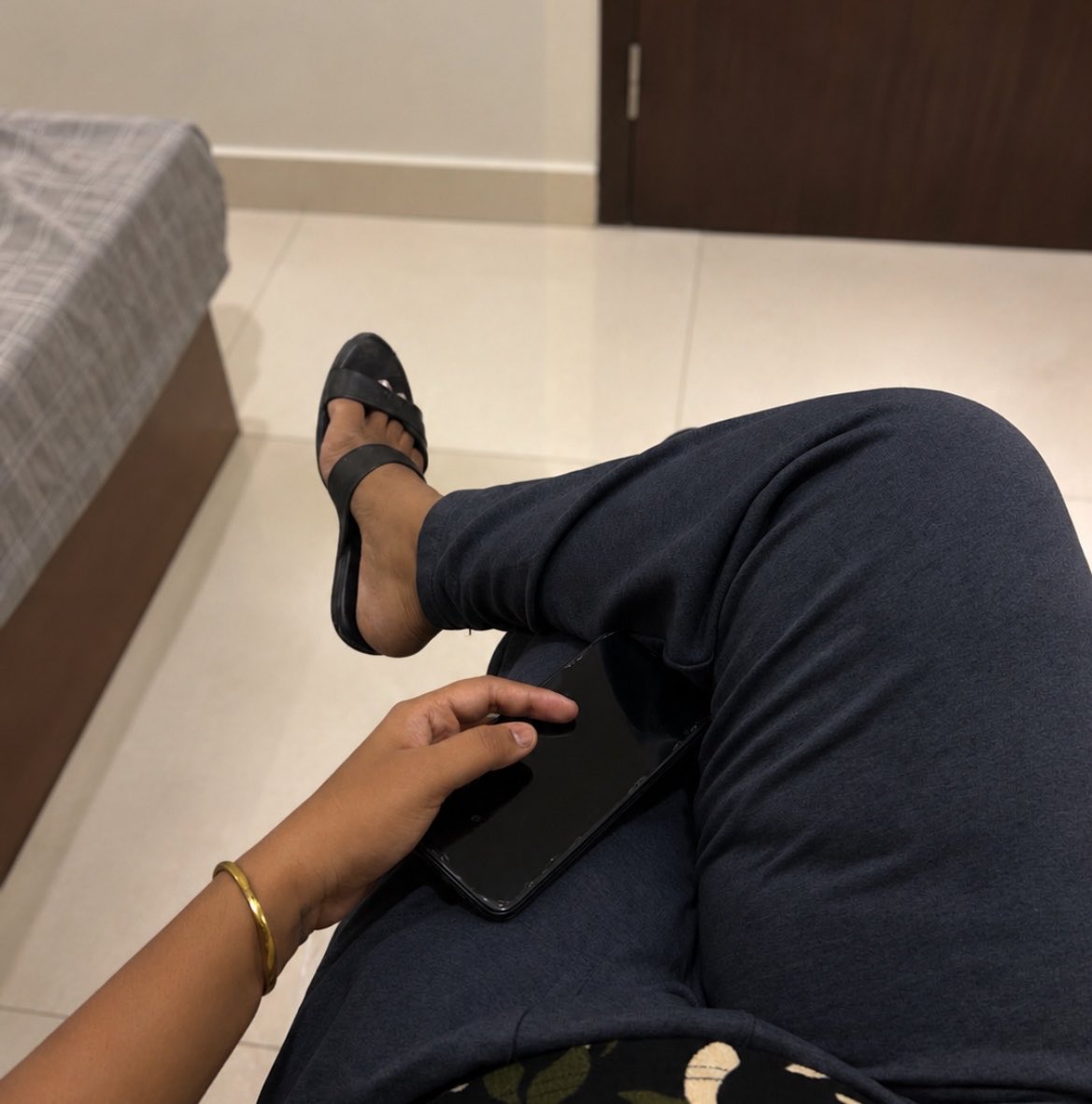 Leenan67x's tweet photo. Session available dogs 🖕🦶🦶🦶😏 https://t.co/vZ7sTkz2gT