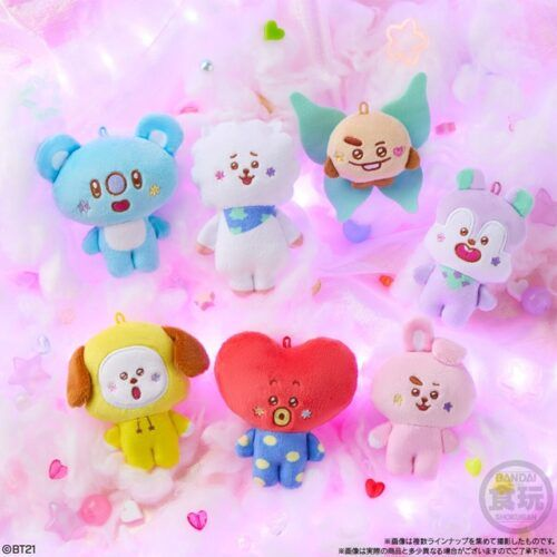 shimapatobu's tweet photo. BT21 Fuwa Fuwa Mascot★4（第4弾）取扱い店はどこ？コンビニは？配列や再販売まとめ！フラゲは？イオン、ローソンも！マスコットは全7種類！

https://t.co/Ua5K1e78RU

イオンではフライングで販売開始していました！　

#食玩　#BT21　

8月24日（月）より新発売！

●マスコット1個（全7種）

1．KOYA
2．RJ
3．SHOOKY
4．MANG
5．CHIMMY
6．TATA
7．COOKY

シークレットやレアはありません。
