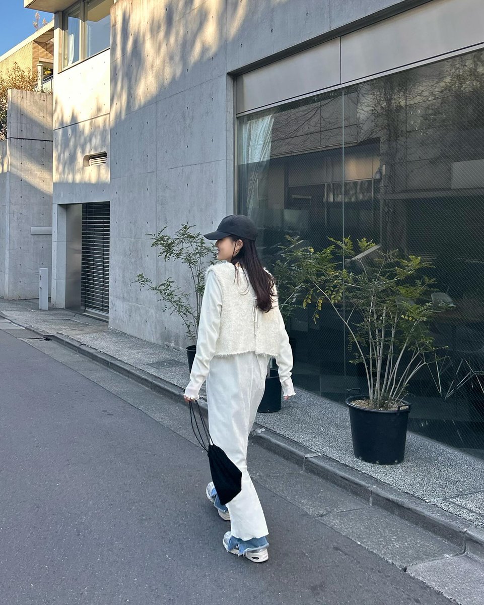 hayashitsu9ftn's tweet photo. Hey there! 🌞 Just wanted to say, every sunrise is proof that you can rise again. ☀️
ggXVvZ https://t.co/r0WBBAQbLZ