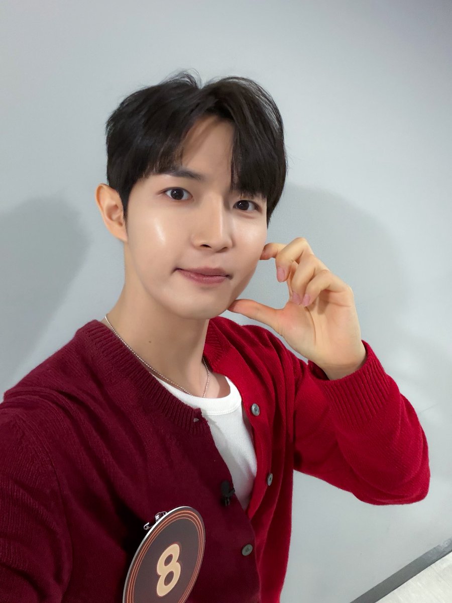 T8C6fFAK6xRdtsO's tweet photo. 재환시❣️

#김재환 #KIMJAEHWAN https://t.co/PqZDGeKbgb