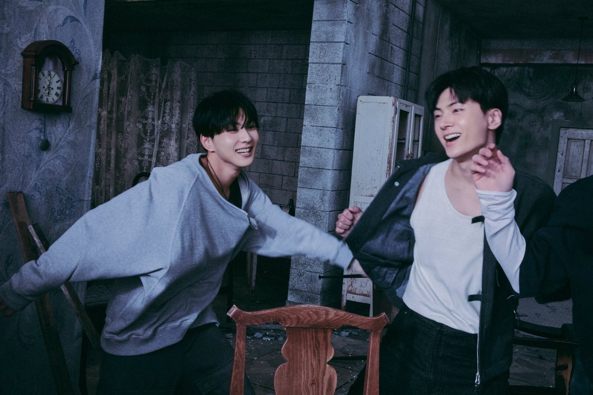Jungwwone's tweet photo. https://t.co/kMBe13c89Y ⭐️ In dust-filled rooms, I look at you and the gloom melts away. A sudden swift race and light, unstoppable laughter, lights up your face. Let the old clock tick or fall apart on the floor. With you in this moment, who could ask for more? https://t.co/6VtzzGqjsI