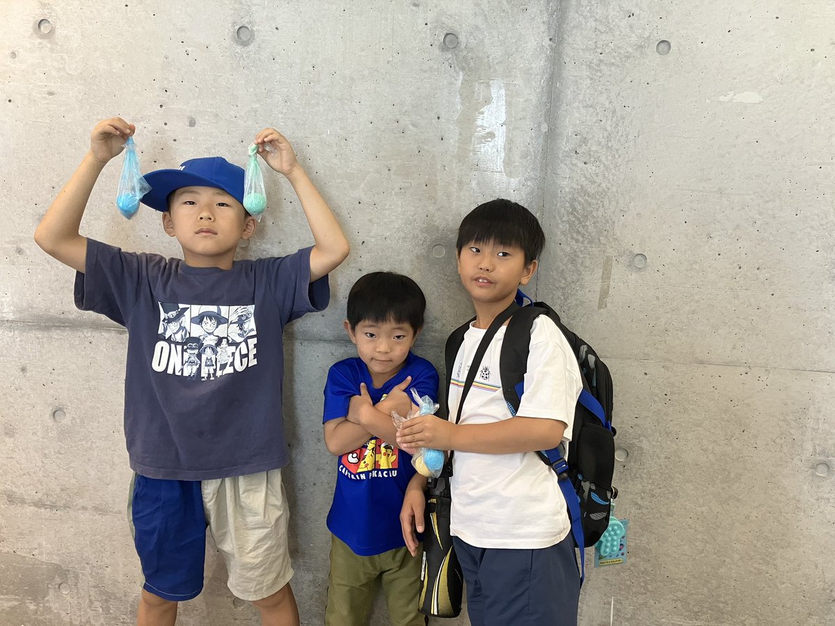 ossmofficial's tweet photo. 「しゅわしゅわ手づくりのバスボムをつくろう！」を開催しました。イベントレポートはこちら→https://t.co/3YwH92TwFE #大阪市下水道科学館 #イベント #レポート大阪市下水道科学館
@ossmofficial https://t.co/d0KvPDrtUw