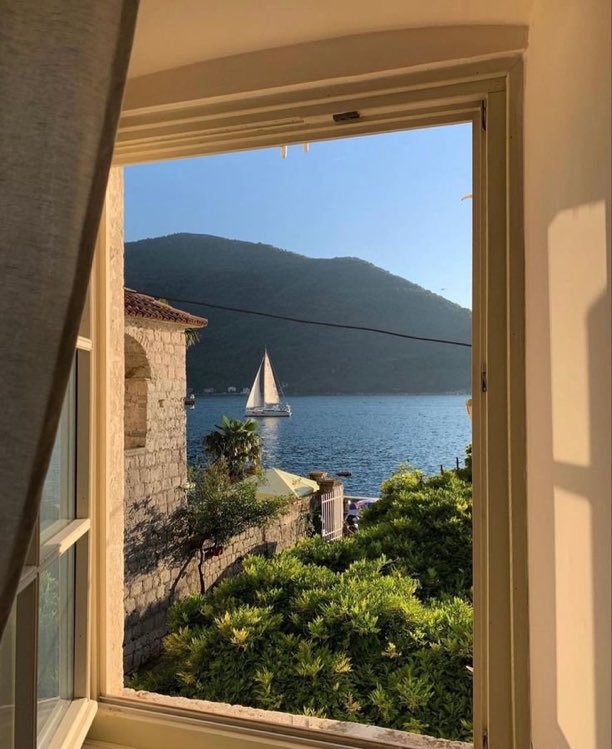 _daisybella's tweet photo. Perast, Montenegro https://t.co/jcnVLwuezL