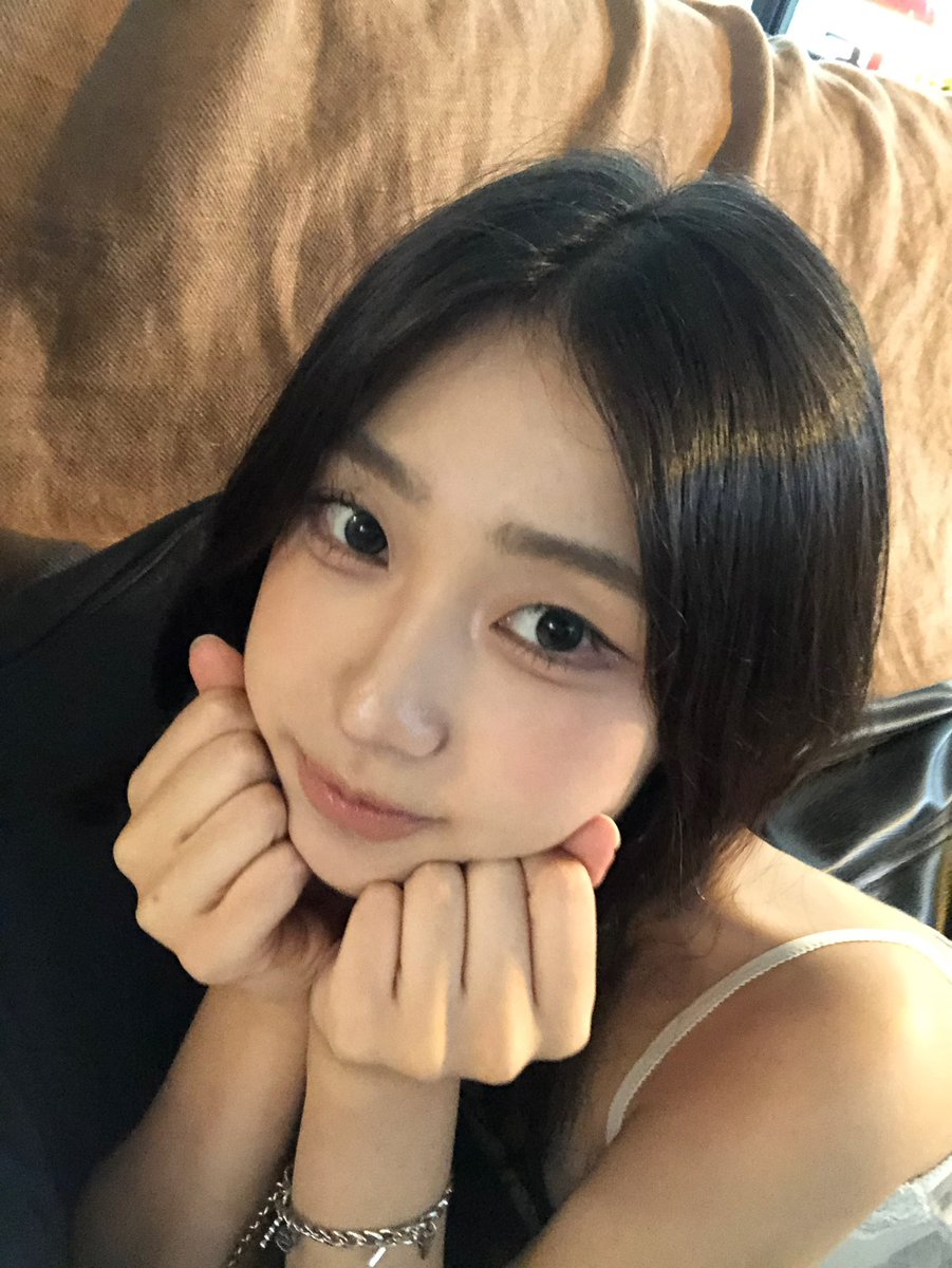 meowgo_'s tweet photo. 야옹 아기 고양이 시켜줘 https://t.co/jrlkxSFuE9