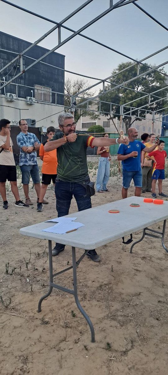 RAGCEasociados's tweet photo. @cadizragce participó en la II Jornada de Convivencia y Campeonato de Tirachinas de IPA Cádiz, celebrada en el Club Motero Cherokee Jerez.
Una jornada de deporte, convivencia y compañerismo junto a IPA Cádiz y el mundo motero. 🤝🇪🇸
@ipacadiz @guardiacivil 
#SiempreGuardiaCivil https://t.co/boiVtM3mxf