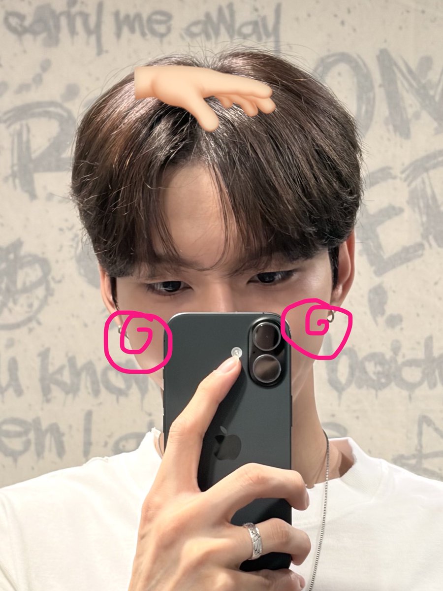 lakocity's tweet photo. 완전존귀임 https://t.co/2ScUMQYGL3