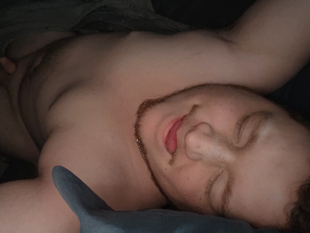 GamerWithAGyatt's tweet photo. Need someone to sleep on https://t.co/DBwv1oO7oY