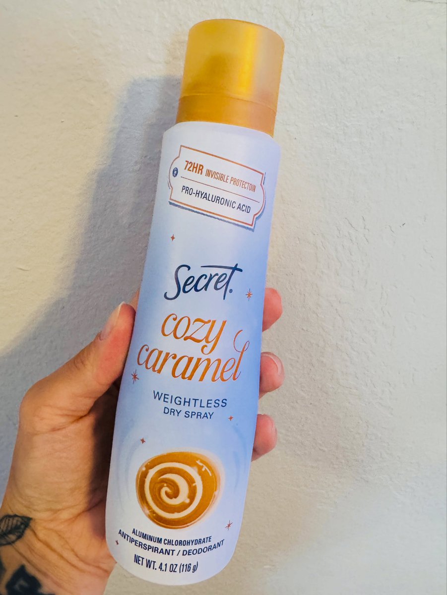 KaratSaid's tweet photo. This dry spray smells amazing, blending silky caramel, buttery vanilla, maple glaze, and nostalgic kettle corn. It dries instantly, leaves no residue, lasts 72 hours, and supports skin comfort with pH-balancing minerals. https://t.co/CkzlgtxJrU
