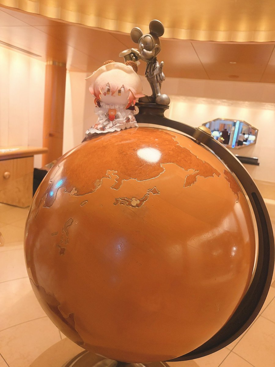 Azkn_tmkr's tweet photo. 地球の頂点に立ったぞ😠と言わんばかりの顔をするモぬ
#モぬ https://t.co/uDK8wMZi3Q
