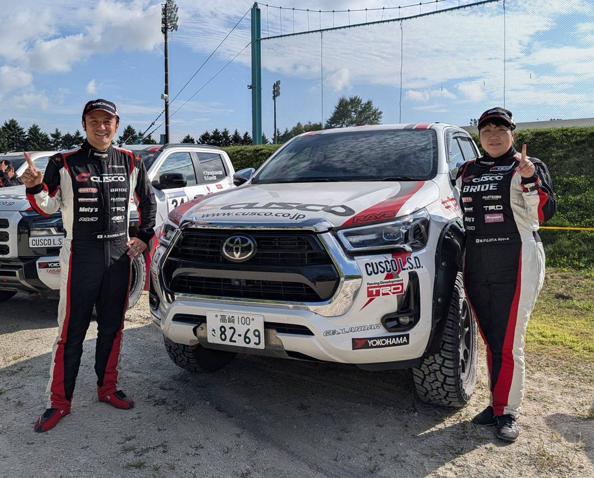 CUSCO_WEB's tweet photo. 【速報】
2026年XCRスプリントカップシリーズ第5戦「RALLY EAST-IBURI 2026」CUSCO Racing × K.Z.F serviceチーム、番場彬/藤田めぐみ組ハイラックスがXC-2クラス優勝！今季3勝目を挙げタイトル5連覇に王手をかけました！
この他
XC-2クラス3位
柳澤宏至/加勢直毅 組トライトン
XC-2クラス4位
羽根田琴/星野杏 組ハイラックス
XC-3クラス3位
炭山速斗/坂井理崇 組ジムニー
応援いただきました皆様ありがとうございました。次戦は今季の大一番、ラリー北海道となります。引き続き応援よろしくお願いします。
#cusco #cuscoracing #クスコレーシング
#XCRスプリントカップ
#トライトン #RALLIART
#ハイラックス #TRD
#yokohama #GEOLANDAR
#dunlop #GRANDTREK
#ジムニー
#toyotire #OPENCOUNTRY
#RAYS #WORK #BRIDE #WinmaX #Motys #FUJITSUBO
#KZFservice #KZFサービス