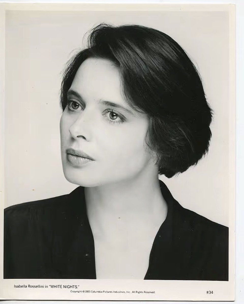 140ghostdance's tweet photo. Gena Rowlands and Isabella Rossellini https://t.co/jbqdOFNbEf