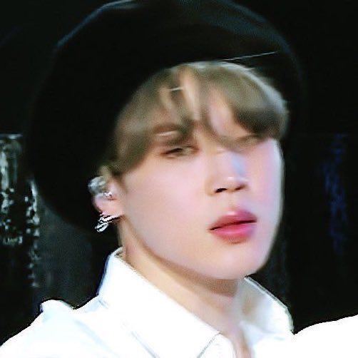 vmindiariesj's tweet photo. prettiest doll https://t.co/yejwIkYVyc