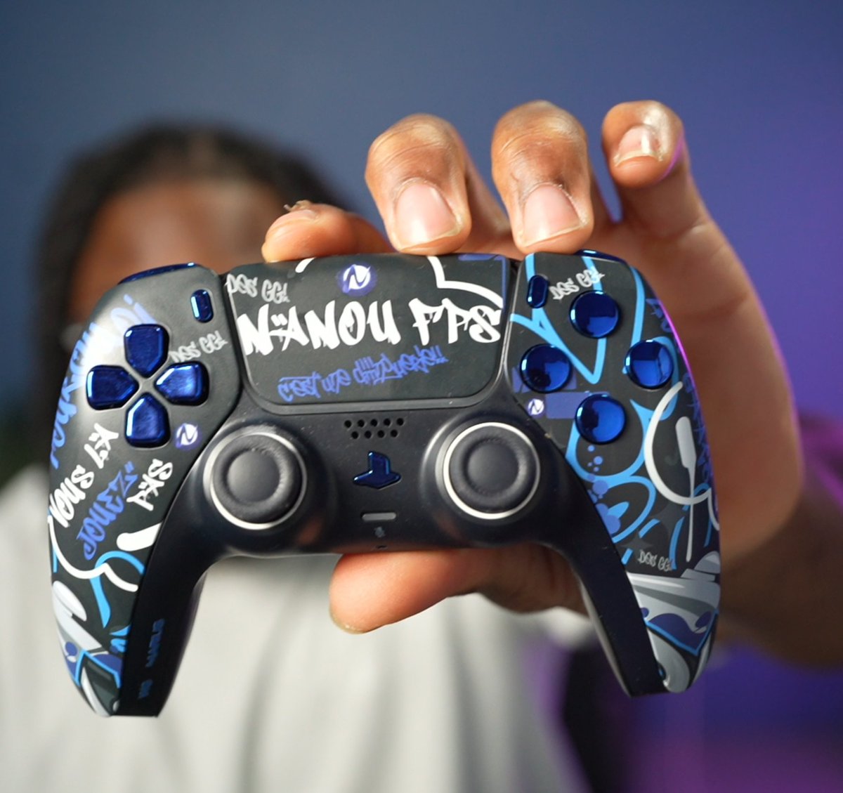 NANOU_FPS's tweet photo. Sois prêt pour #MW4 ! 🔥

Gagne ta manette pro FPS WEST GAMING 🎮

Pour participer :
🔁 RT ce tweet
➕ Follow @NANOU_FPS &amp; @West_Gaming_
👤 Mentionne 1 personne sous le tweet
Bonne chance à tous ! https://t.co/FC4JZdEB2e