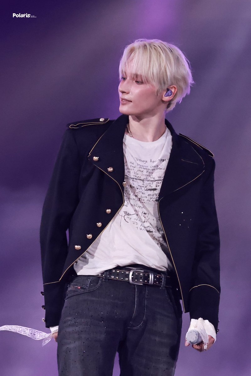 hueguink4i's tweet photo. 흒닁캬이 블러셔 진심 필승조합...
과하면 과할 수록 미치게 잘어울림 https://t.co/kDMwhqsW8l
