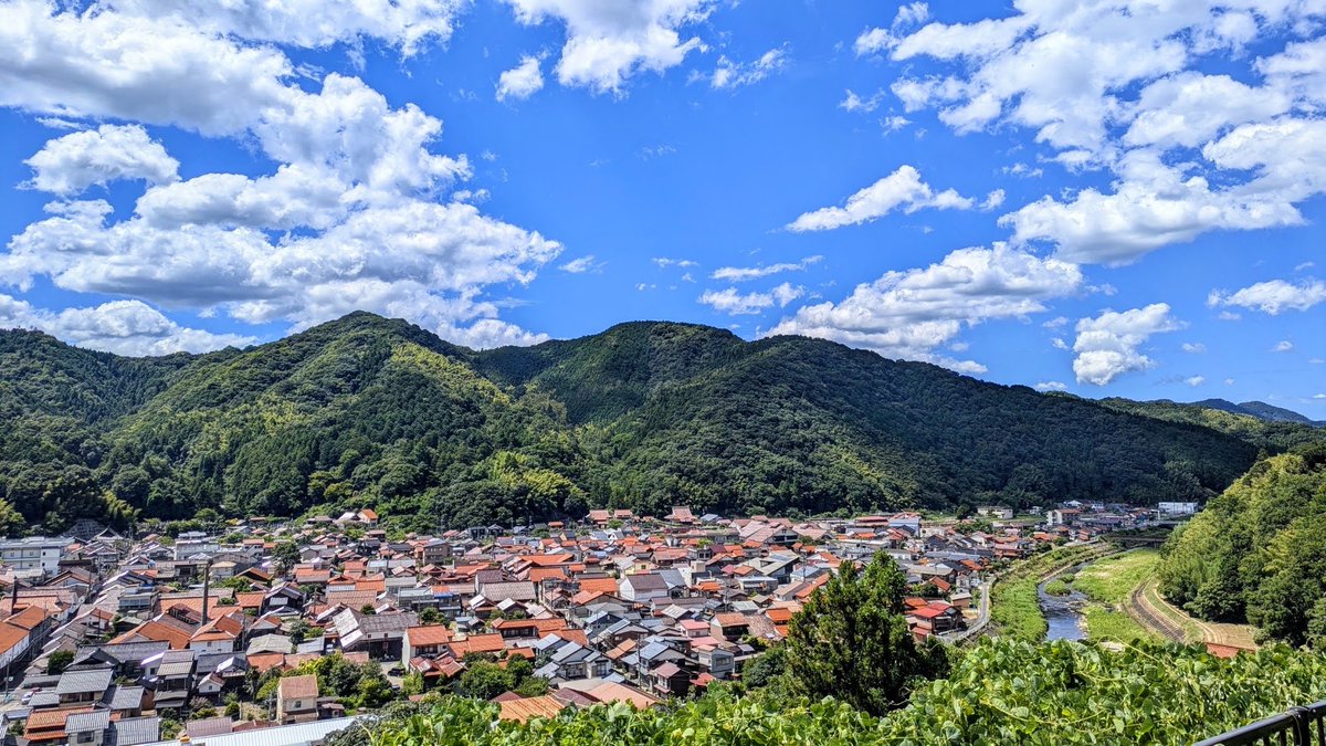 Asalad901's tweet photo. 最近行った場所
・仁摩サンドミュージアム（大田）
・太皷谷稲成神社（津和野） https://t.co/yIUJPV2XfL