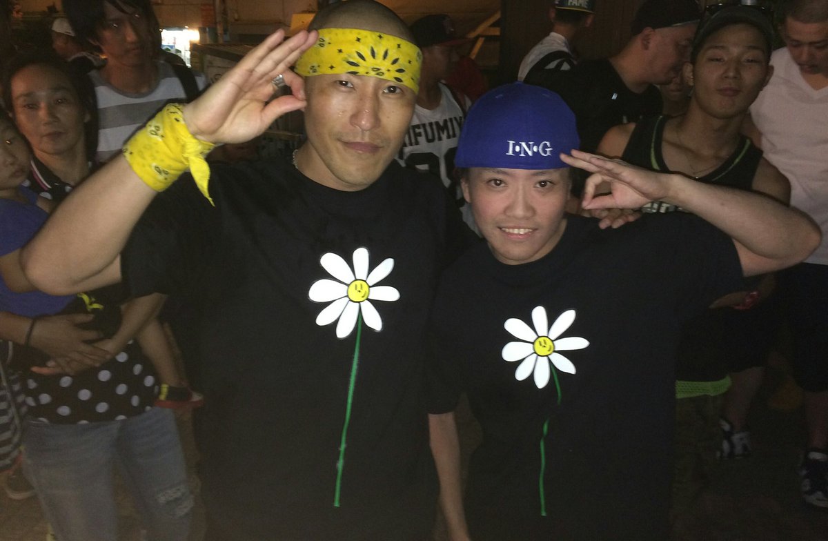 LlTTLE_tak's tweet photo. 難波屋さんや西成三角公園の頃からお邪魔している大好きな米カンパライブ

とにかく「愛」に溢れた現場

ずっとずっと活動を継続されているSHINGOさんのお背中を見ながら大人になれた事が幸せです

ついに来週！めちゃくちゃ楽しみ〜！
カネよりコメや！今年はてんしば！

#SHINGO★西成
#SHINGO西成 https://t.co/AYWIkllV91