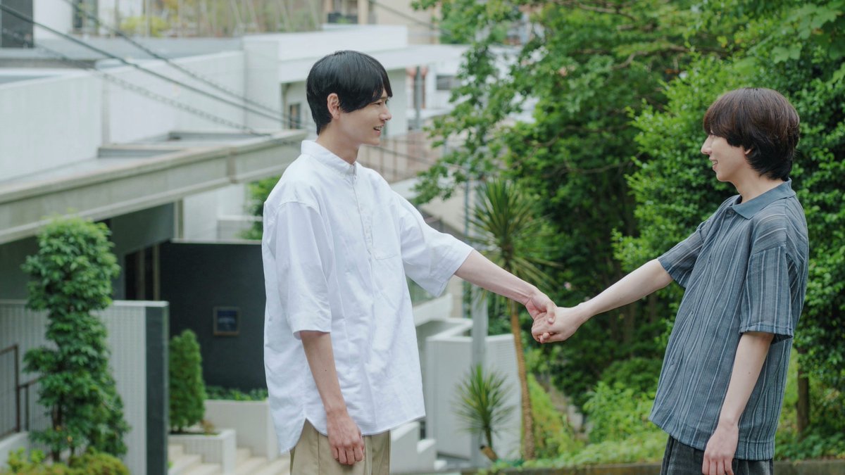 cbc_dramatrip's tweet photo. 『#普通の恋愛』☘️
＼\ 🌱 最終話 場面写真 🌱/／
ㅤ
明日はBS朝日での放送＆TVer配信日！
食べ歩きに足湯…🍡♨️
わちゃわちゃ楽しむ可愛い3人の姿に
ほっこりします🫧
ㅤ
📺第7話𝐓𝐕𝐞𝐫見逃し配信中！
🔗https://t.co/FwJGQLqR51
ㅤ
🛍️オフィシャルグッズのご購入はこちら🐧
🔗https://t.co/VxLysbkM6C
ㅤ
✨𝐖主演✨
文原一良役￤#古川雄輝 
東慶伊役￤#長野凌大 （#原因は自分にある。）
#古村比呂
