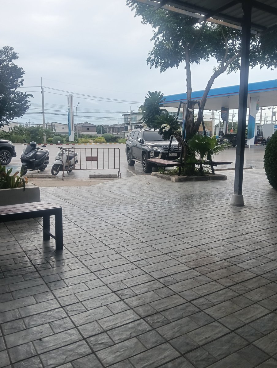 Bankbagasu's tweet photo. มาในเมืองติดฝนเลยนอนเล่นที่ไหนได้บ้าง 
#นครสวรรค์ https://t.co/fIxwVAhAB8