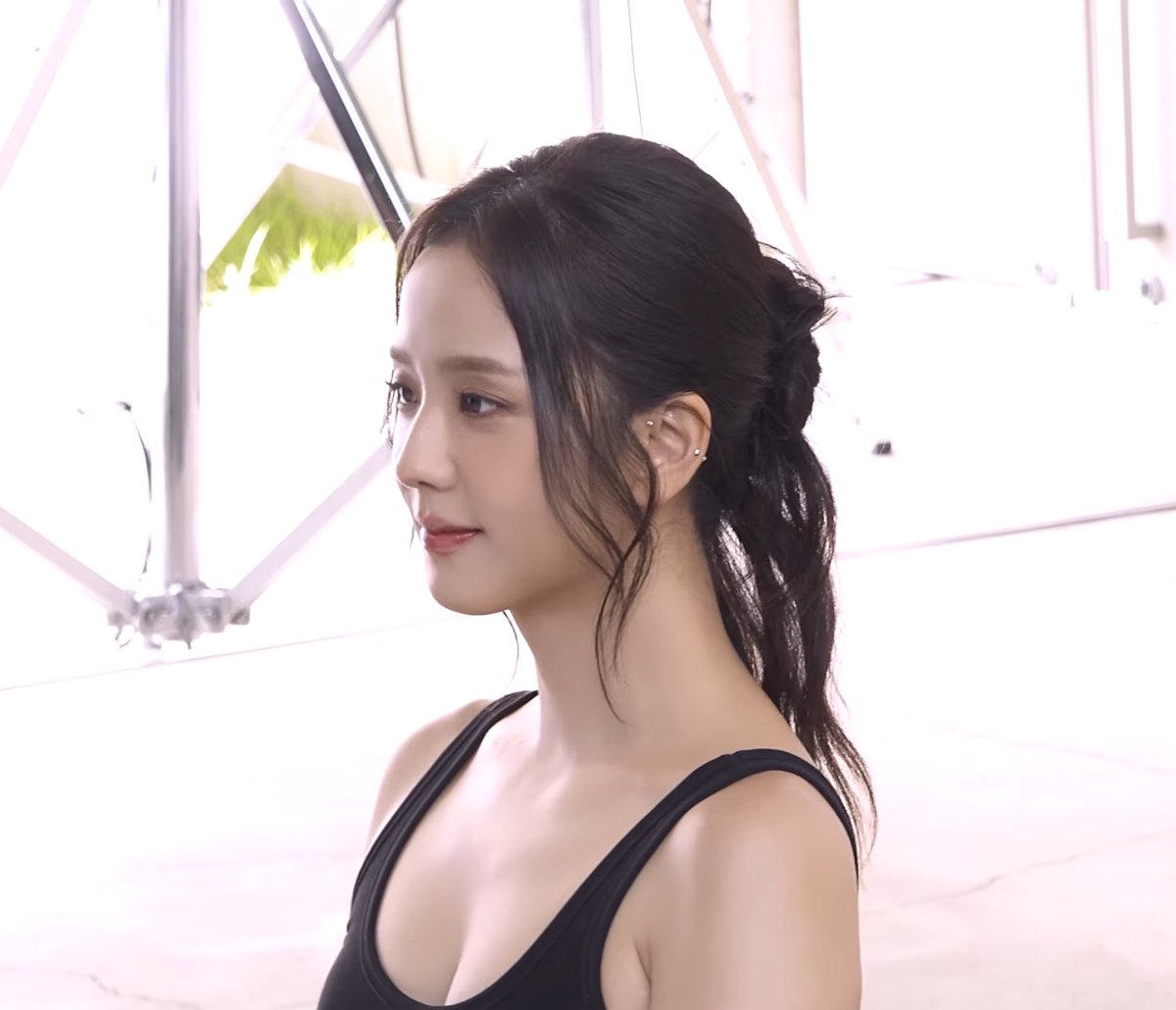 IAMPEACHJ's tweet photo. why the hair so boring https://t.co/uBJTt6Uqhe