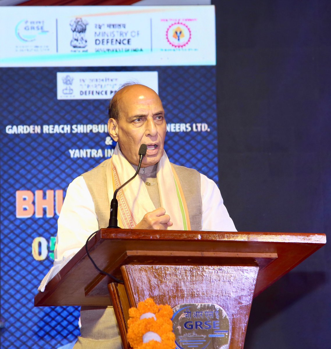 rajnathsingh's tweet photo. Attended the ‘Bhumi Pujan Samaroh’ for Garden Reach Shipbuilders & Engineers Ltd  and  Yantra India Ltd facilities in Kolkata. I congratulate GRSE and YIL on the commencement of major expansion projects in West Bengal, which will further strengthen India’s indigenous shipbuilding and defence manufacturing capabilities.

These projects will provide a significant impetus to Aatmanirbharta in defence, while creating employment and expanding opportunities for MSMEs and ancillary industries in West Bengal.