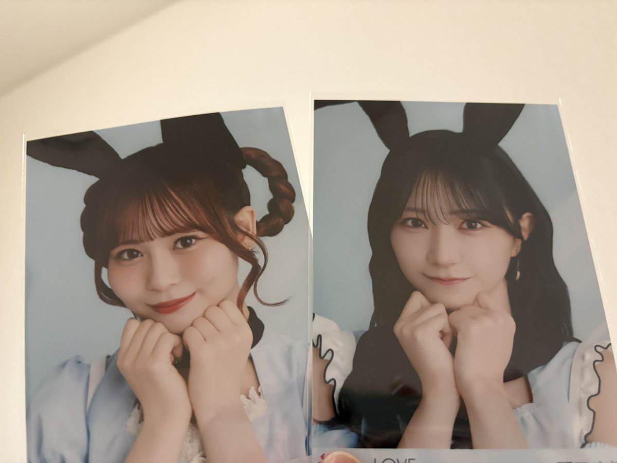 tea_2626_'s tweet photo. 直筆が出なくても推し3種揃ったらそれだけでいいんだよね
次はひめつくにかかってます🙏 https://t.co/51ct9OMuGI