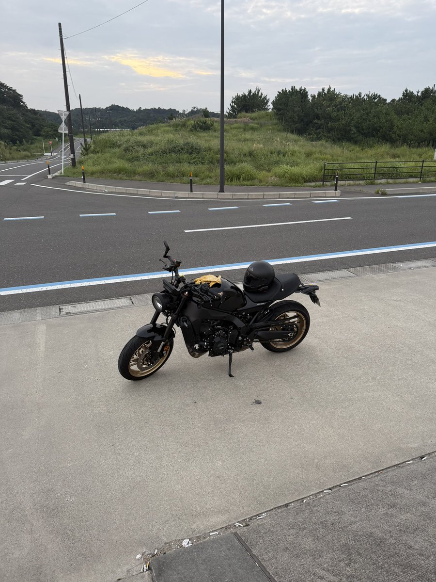 this_is_xsr900's tweet photo. 夕方涼しくなってからソロツーに
野蒜海岸結構好きなんだよな🌊🏄🏽 https://t.co/EdV4TjvyX8