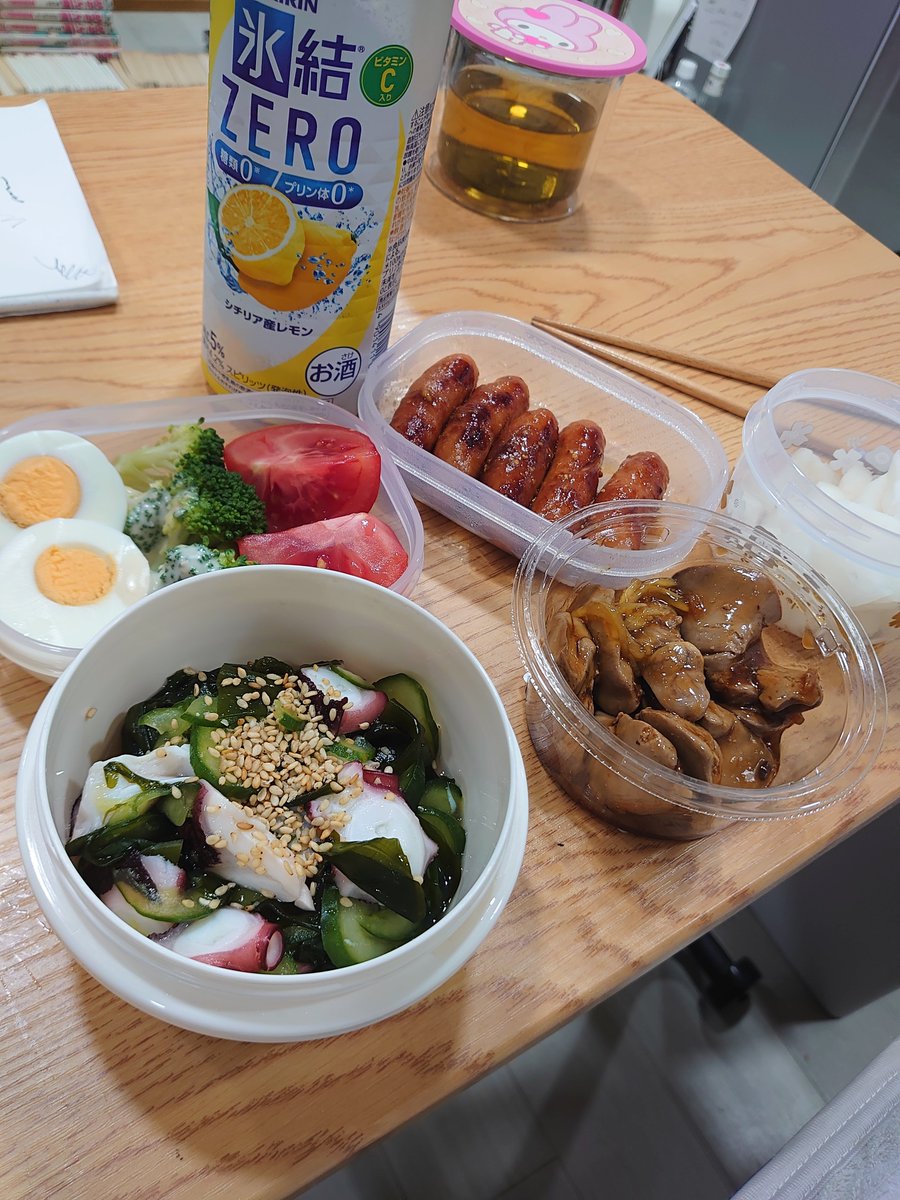 hidekimakuuchi's tweet photo. 明日は精神科へ

晩飯 https://t.co/mXW5LELEKh