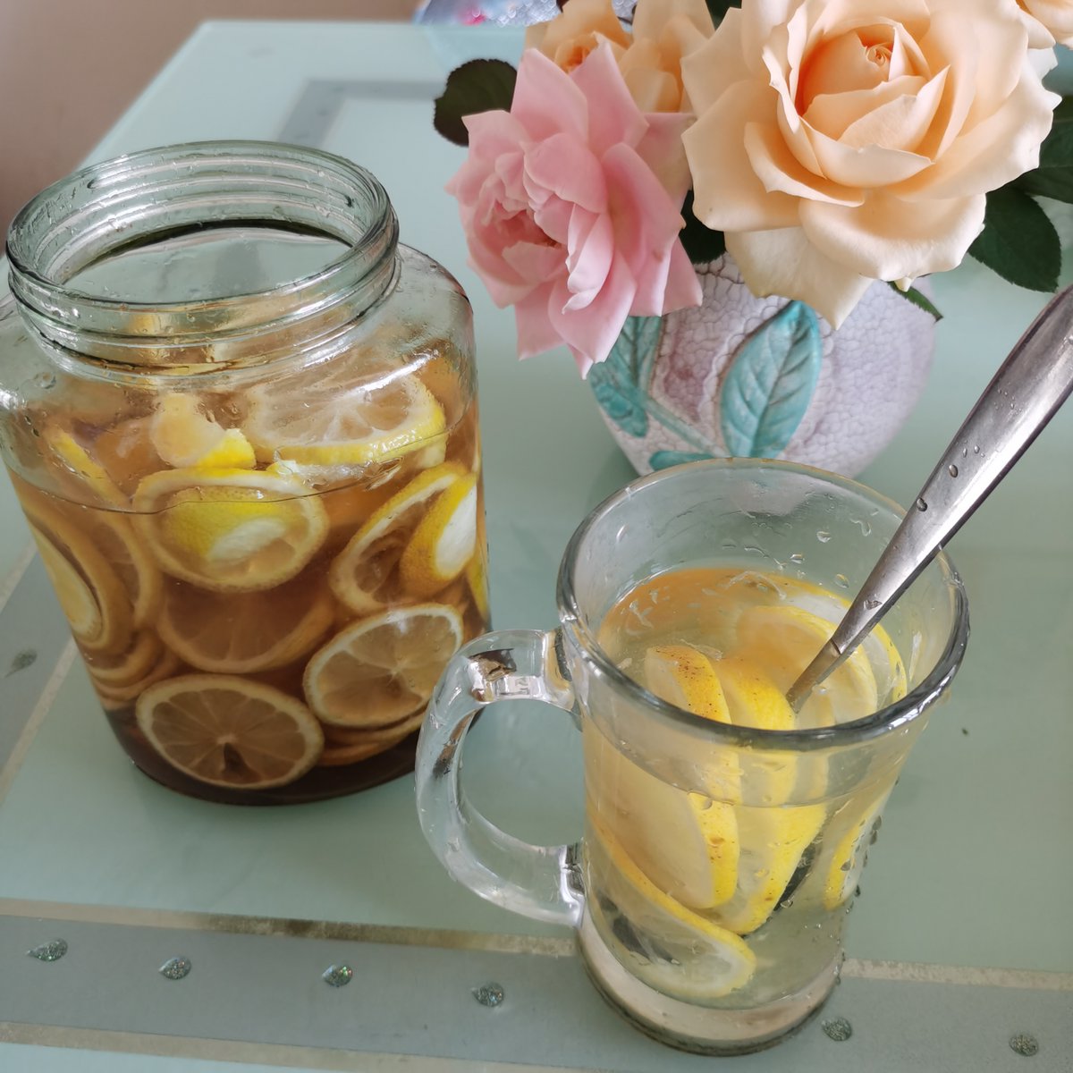 Duriel20's tweet photo. Beat the heat in 2 mins: Mix iced black tea, a splash of lemon juice u0026 a tsp of honey—fizzy, refreshing and totally budget-friendly! Perfect for your lazy afternoon. https://t.co/CbblVBq55S