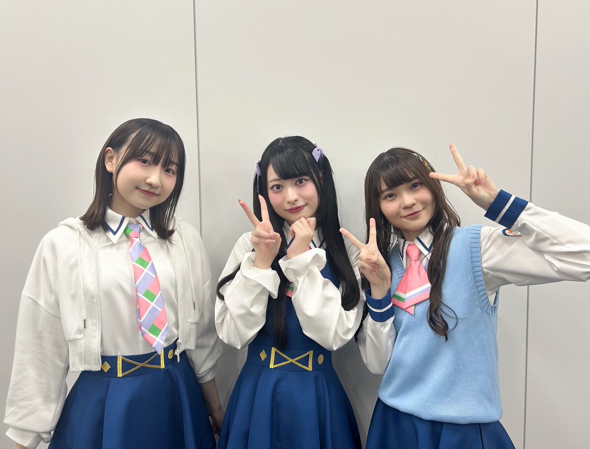 ikizulive_staff's tweet photo. ✦┈┈┈┈•✦•┈┈┈┈✦
💿いきづらい部！ 2nd Single
発売記念リリースイベント
✦┈┈┈┈•✦•┈┈┈┈✦

2nd Single「Dou-Da? DOING! / REGAIN AGAIN LLLLOVE」発売記念リリースイベント🎊

ご参加いただいた皆さま、ありがとうございました！
またお会いできるよう、いきづらい部！頑張ります♪

【出演】
1部 綾咲穂音(高橋ポルカ役)、遠藤璃菜(麻布麻衣役)、宮野 芹(五桐 玲役)、藤野こころ(駒形花火役)

2部 奥村優季(春宮ゆくり役)、天沢朱音(此花輝夜役)、小戸森穂花(山田真緑役)

3部 坂野愛羽(金澤奇跡役)、瀬古梨愛(調布のりこ役)、涼ノ瀬葵音(佐々木翔音役)

#イキヅライブ #いきづらい部
