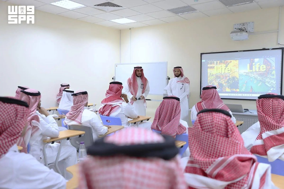 SPAregions's tweet photo. جامعة الحدود الشمالية تستقبل العام الدراسي الجديد بأكثر من 20 ألف طالب وطالبة.
https://t.co/tyoHGVbesH
#واس https://t.co/isUaCMCzFn