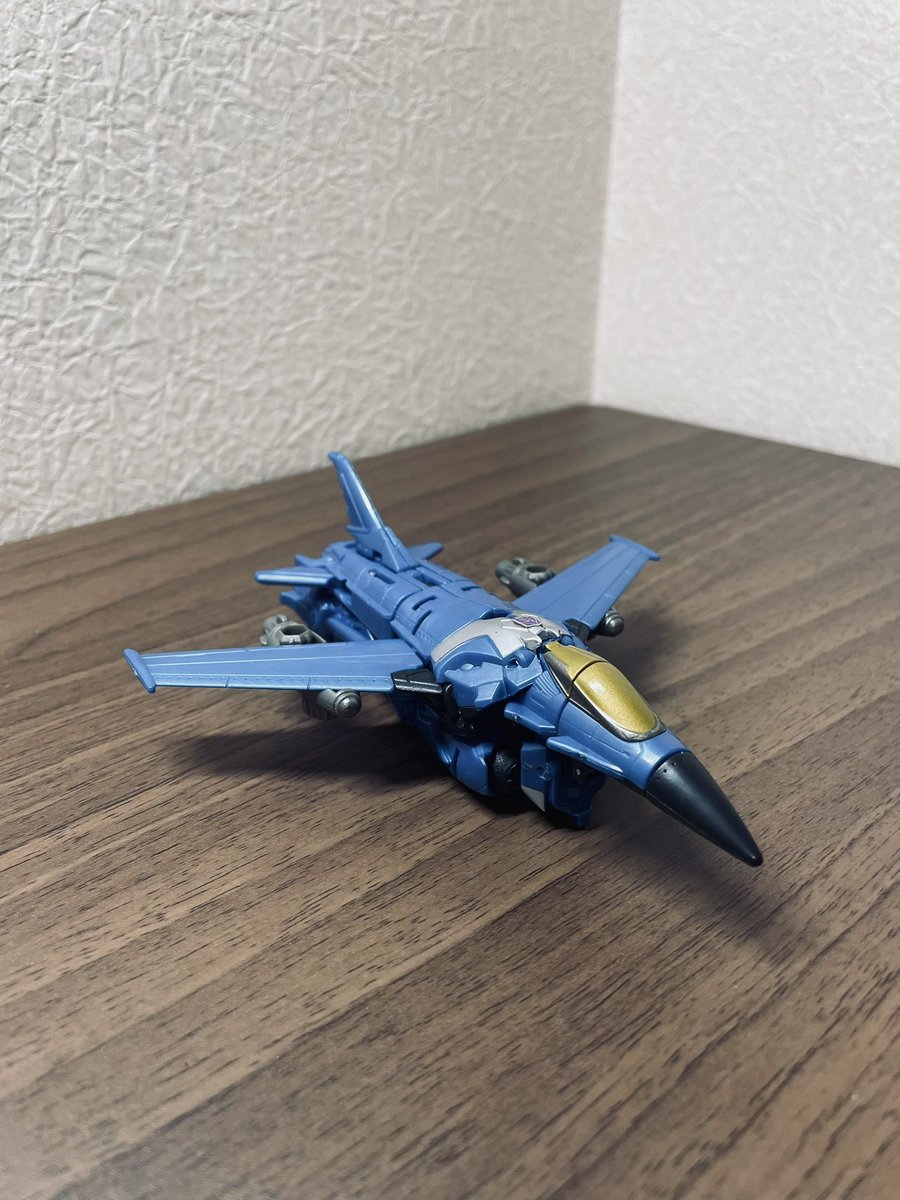 hirroaa's tweet photo. その10
サンダークラッカー
(トランスフォーマー・プライム)
〔タカラトミー〕
#swiロボの顔面
#トランスフォーマー https://t.co/BIp4edWy6O