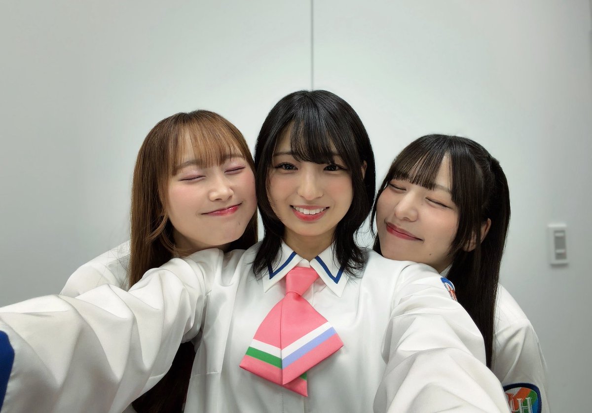 kotomori_honoka's tweet photo. 2nd Single発売記念リリースイベント
みんなと会えて話せてとっても楽しかったです！
本当にありがとうございました!!!

三姉妹みたいなPlumina🩷🩵💚⟡꙳
#イキヅライブ #いきづらい部 https://t.co/hHypx5eAf2