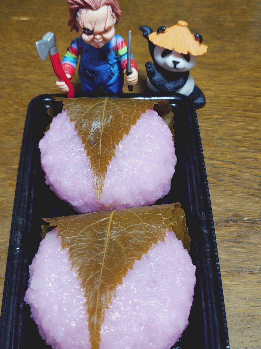 risujun's tweet photo. おやつ https://t.co/Oih1wHKPAR