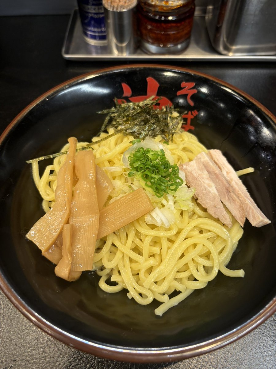 love4junho's tweet photo. 今日は息子の知り合いのスジュペンさんとたくさんお話ししたので、帰りに油そば。
久しぶりに美味しかった☺️ https://t.co/6DRrhcOS4Q