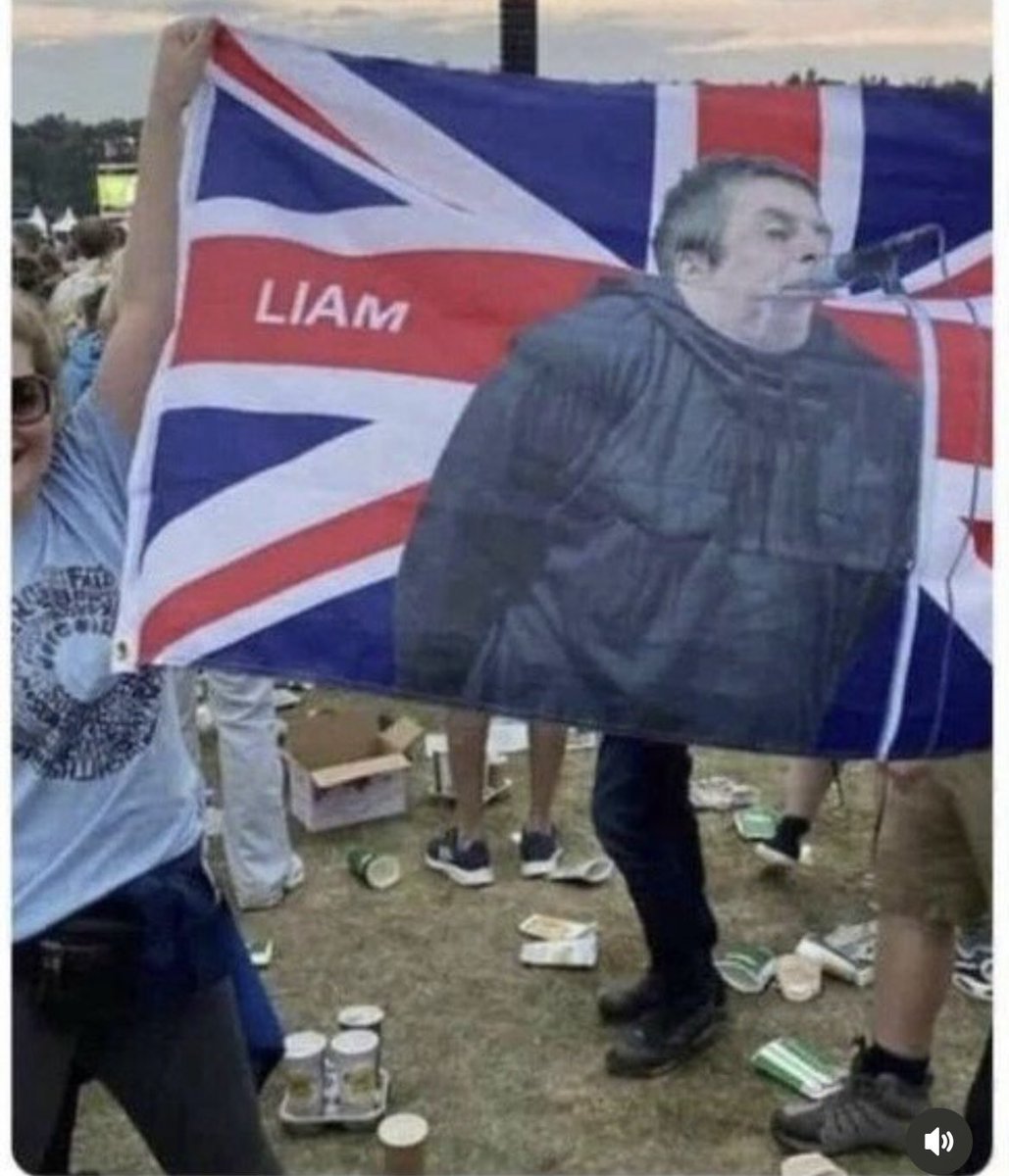 rnrvic's tweet photo. no wonder he hates flags https://t.co/vScj4EfMnP