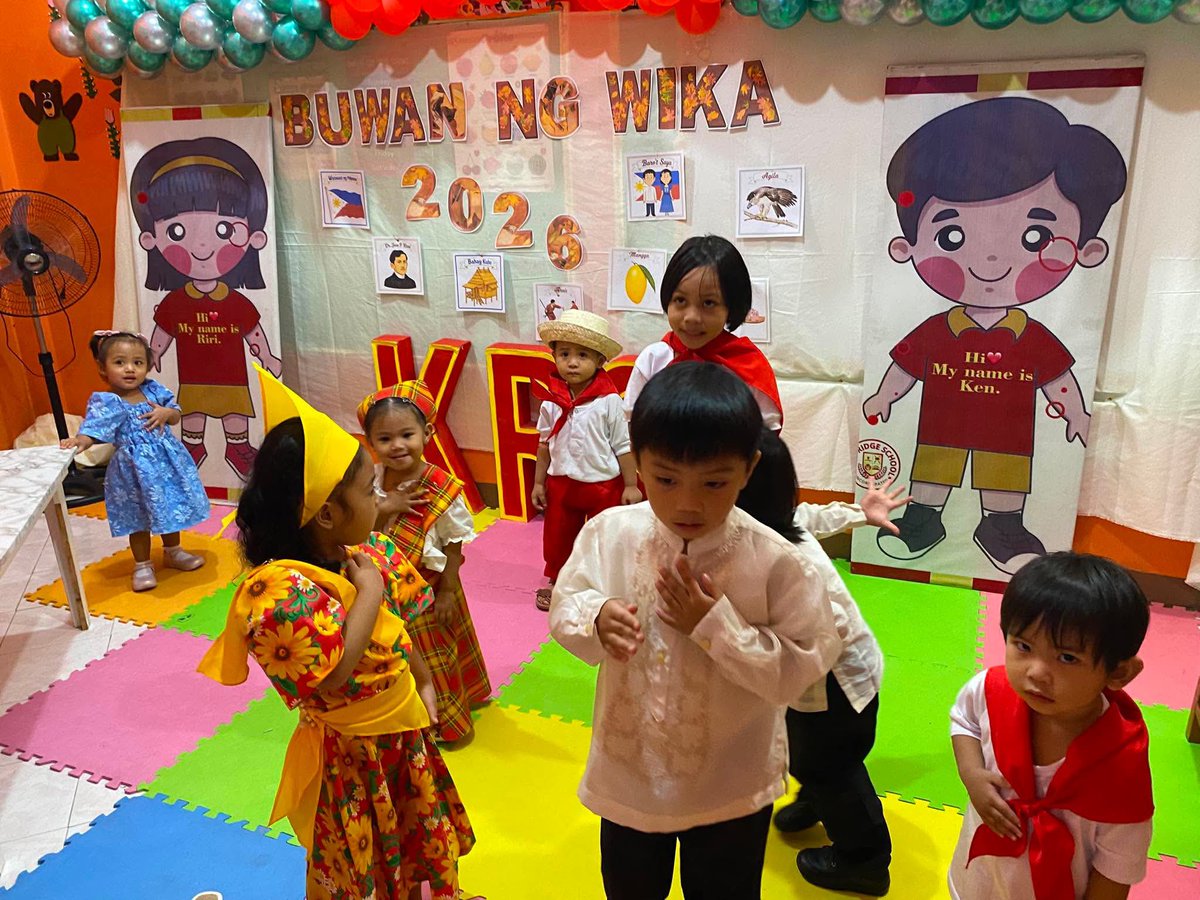 KentRidgeSchool's tweet photo. "Pagyamanin ang wika, ipagmalaki ang bansa."
#KentRidgeSchool #KRSpreschool #Lucban #BuwanNangWika #Filipino #Wika ❤️💛 https://t.co/FMmk31zH5j