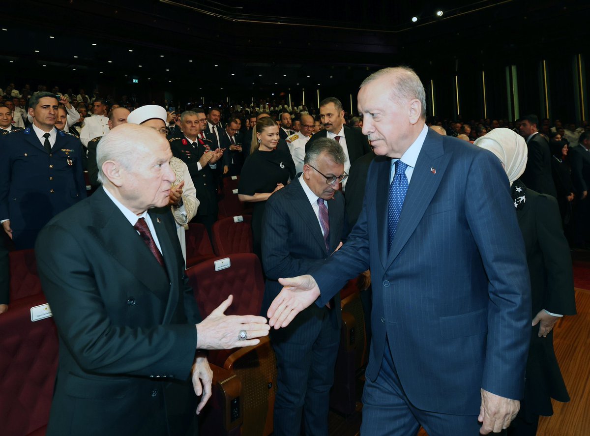 ahmetozyurekmhp's tweet photo. Genel Başkanımız Sayın Devlet BAHÇELİ, Cumhurbaşkanlığı Külliyesi'nde düzenlenen 30 Ağustos Zafer Bayramı Özel Programı'na katıldı. https://t.co/KGYmQSQIkT