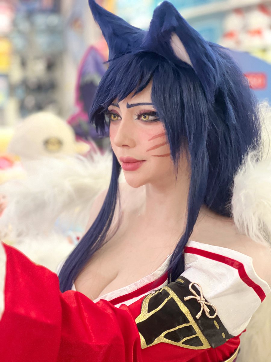 ambariicoque's tweet photo. Hey! I cosplayed Ahri For the launch of the new Miniso x League of Legends collection. Do you like my cosplay?
@MinisoOfficial x @LeagueOfLegends https://t.co/KfzyCiNxqy