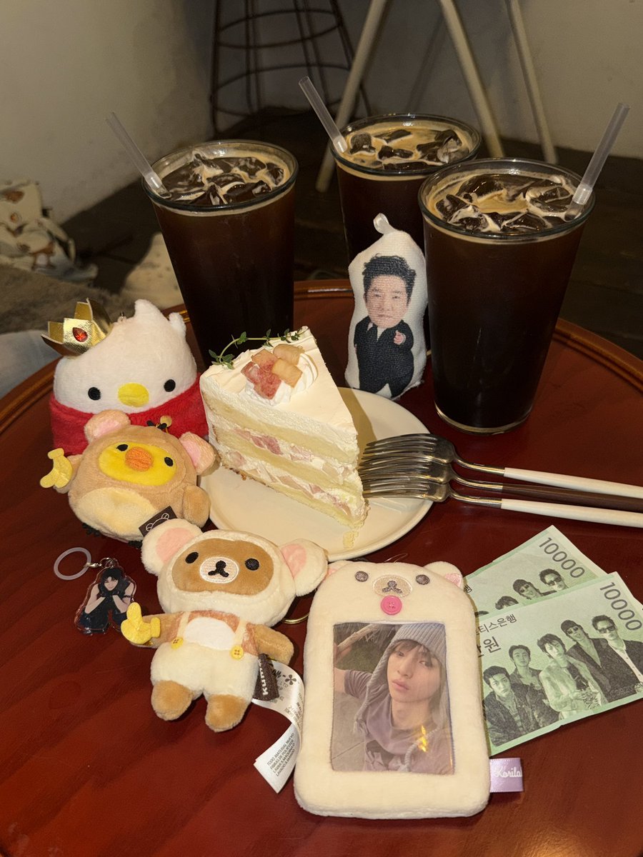 12sdotcom's tweet photo. 대전 련~~~~나 좋아❤︎ https://t.co/ffOhWXLEts
