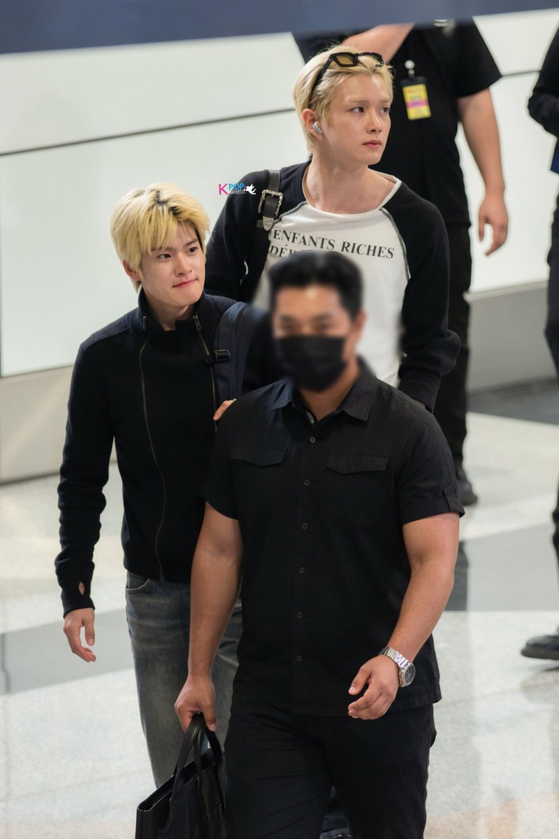 MyKpopHuntress's tweet photo. RIIZE DAH SAMPAI KL 🇲🇾 GUYS!

#RIIZE #라이즈 #RIIZEinKL https://t.co/Z3h4ERTLrE