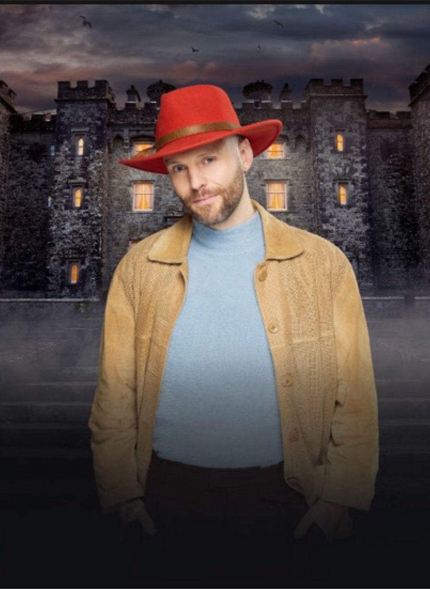 henriksen1's tweet photo. Why am I getting Paddington Bear vibes off of this guy?  Is he hiding marmalade sandwiches under his hat? 
#TraitorsIrl https://t.co/AS5chctD1T