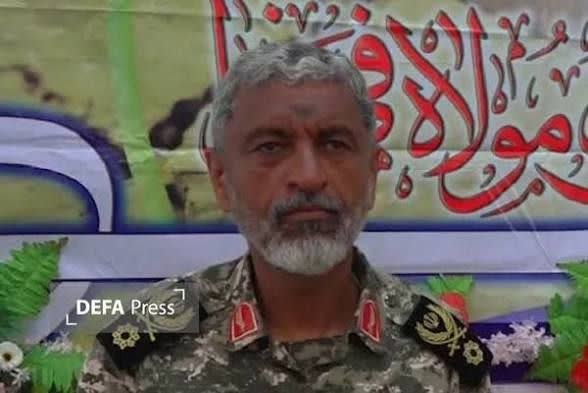 abbas8161's tweet photo. سردار عظمایی فرمانده ندسا دستور داده نیروها آتش به اختیار هرکشتی که بدون مجوز ایران خواست از تنگه هرمز عبور کنه رو بزنن؛ حتی اگه متعلق به چین و سایر کشورهای دوست باشد 
تنگه بدستور فرماندهی کل قوا کاملا مسدود خواهد بود https://t.co/e0ea1n7hPR