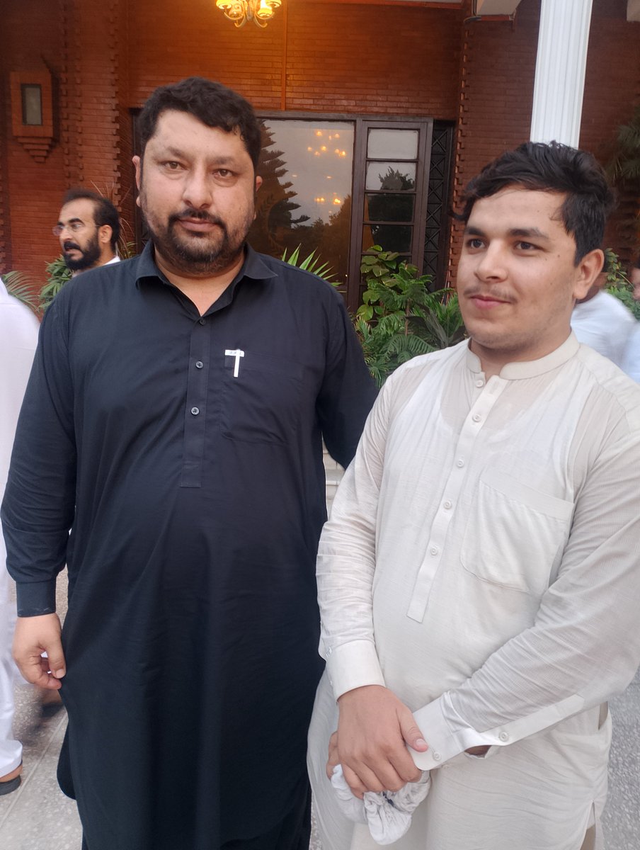 MuhammadP61043's tweet photo. پشاور وزیر اعلیٰ ہاؤس میں
 صدر پی ٹی آئی ضلع مہمند/سابق ناظم اعلی ملک نوید احمد مہمند کے ساتھ ایک یادگار ملاقات۔ 🇵🇰🤝
27 ستمبر لانگ مارچ کے حوالے سے خصوصی میٹنگ۔۔۔ https://t.co/7JC409e08Y